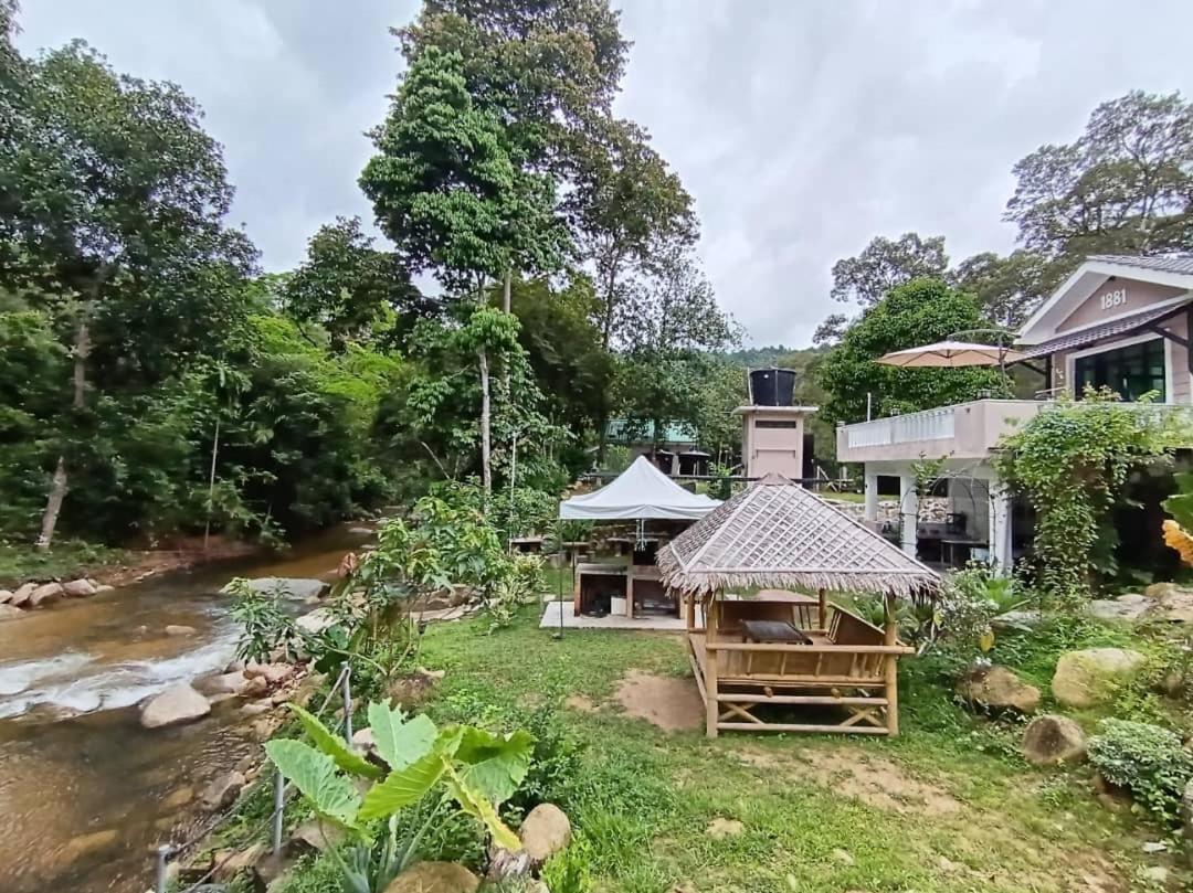 Dango1881Muslim Riverstay Padang Rengas Exterior photo